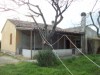 VENDITA,  Casa Singola:  Casa singola, a tre km da Fano, di 120 mq c.a., portico di 40 mq c.a. e 1.500 di terreno.
Soluzione da ristrutturare, ideale per chi vuole stare in campagna senza allontanarsi dalla citt.
Classe energetica G
