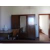 Casa di fila di 120 mq c.a. disposta su due livelli. Piano terra: ingresso, soggiorno con camino, cucina. Piano primo: camera matrimoniale, camera doppia e bagno (nuovo). Giardino esclusivo di 150 mq c.a (pozzo) e locale esterno con bagno come ricovero. C.e. GPorzione di casa/Indipendente