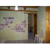 Casa di fila di 135 mq c.a. Piano terra: soggiorno con camino, cucina, due camere e bagno. Piano seminterrato: cantina, ripostiglio, bagno e altri due camere. Piano mansardato: locale unico con lucernario con vista collina e mare. C.e. GPorzione di casa/Indipendente