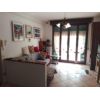 Appartamento al primo piano, di 75 mq c.a., composto da: ingresso, soggiorno con balcone, camera matrimoniale, cameretta e bagno finestrato. Dispone di un garage di 25 mq c.a. C.e. C I.P.E. 74,18Appartamento