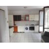 vendita,  Porzione di casa/Indipendente:  Duplex indipendente di 50 mq c.a. con taverna di 50 mq c.a. e scoperto piastrellato esclusivo di 25 mq c.a. Composto al piano terra dal soggiorno con angolo cucina; piano primo: camera matrimoniale, studio e bagno finestrato.  Stato d'uso buono. No condominio. C.e. F