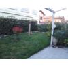Appartamento al piano rialzato,  recentemente ristrutturato, di 70 mq c.a. con giardino esclusico di 200 mq c.a. cos composto: soggiorno con angolo cucina, camera matrimoniale, cameretta e bagno. Utenze autonome, aria condizionata, arredato. Garage e canAppartamento