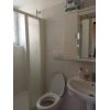 Trilocale fronte mare, di 70 m c.a. composto da soggiorno/angolo cucina con terrazzo vivibile, camera matrimoniale, seconda camera, bagno finestrato e posto auto esterno di propriet. Soluzione a ridosso della spiaggia. C.e. GAppartamento