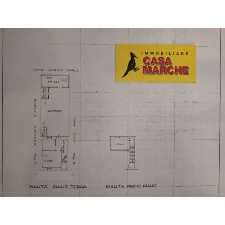 Casa indipendente, su due livelli, di 50 mq c.a. con scoperto esclusivo di 50 mq c.a. e depandance di 20 mq c.a. La soluzione  cosi composta al piano terra: all' ingresso, soggiorno, cucina con accesso diretto allo scoperto, e bagno; piano primo: camera da letto. L'immobile  da ristrutturare con possibilit di personalizzarlo alle proprie esigenze. Utenze autonome, no condominio. C.e. G
